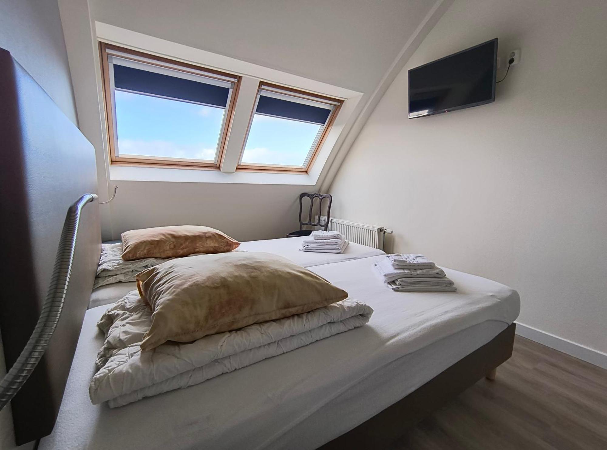 Hotel Rasch Bergen aan Zee Zewnętrze zdjęcie