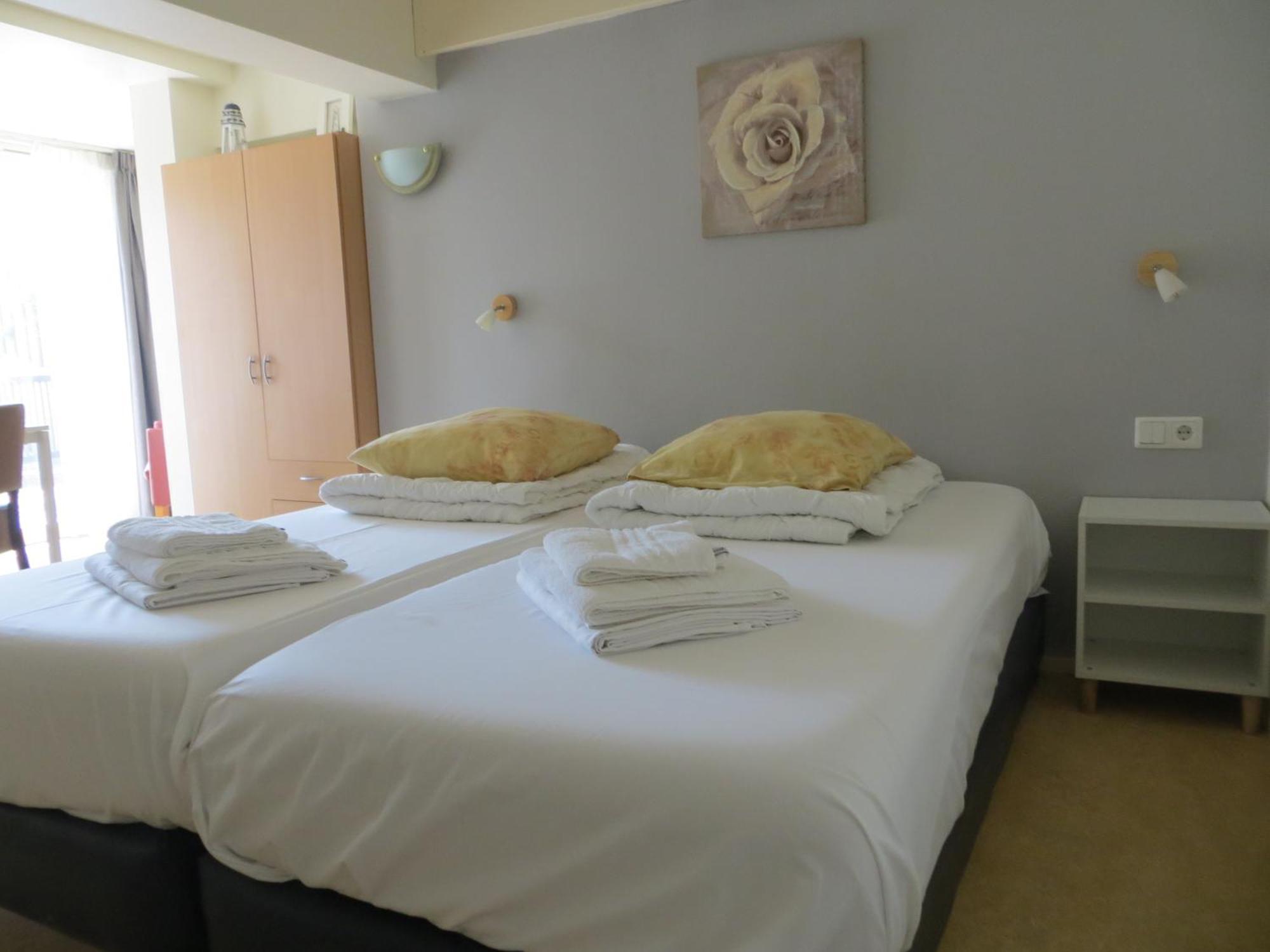 Hotel Rasch Bergen aan Zee Zewnętrze zdjęcie